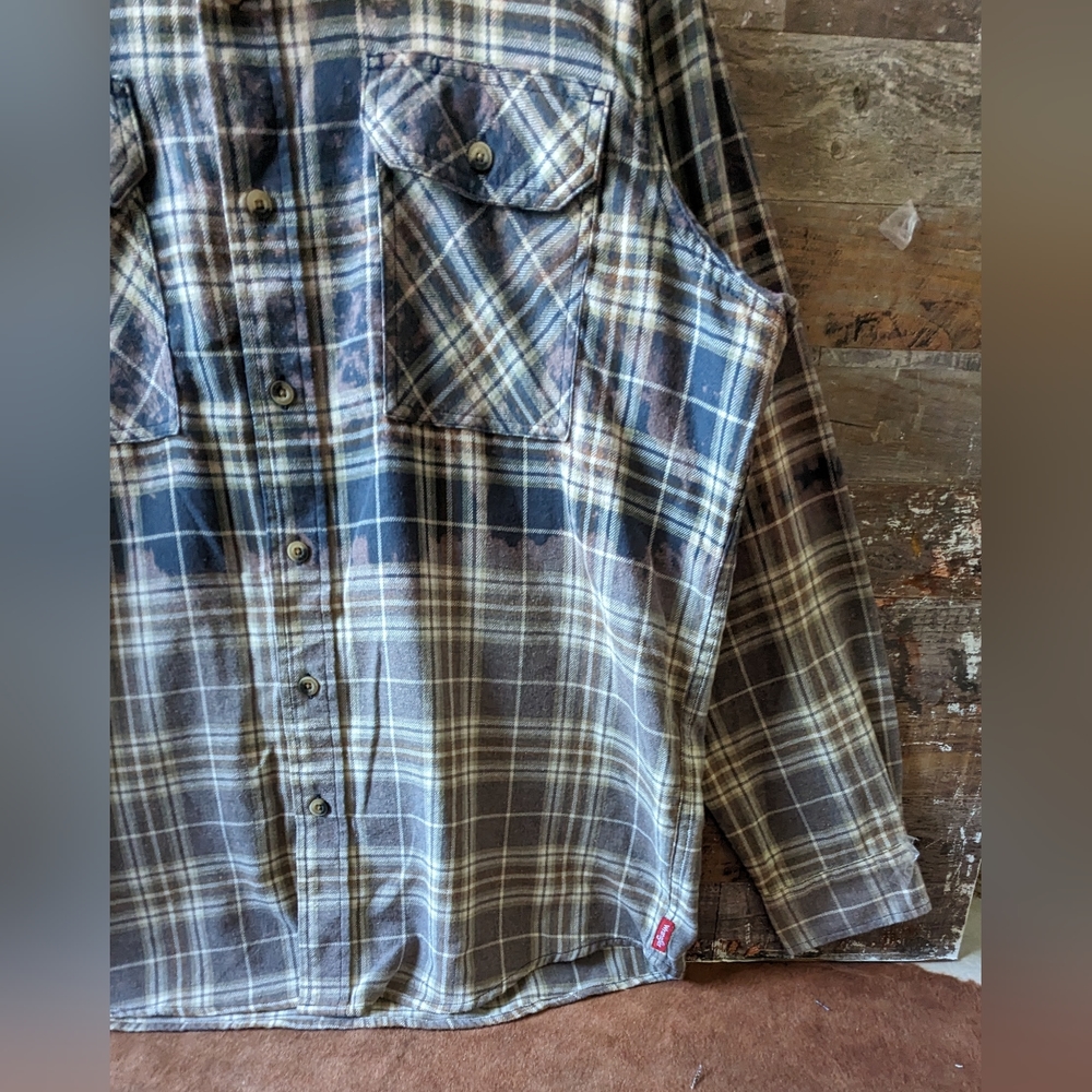 NWT Upcycled Handcrafted Dip Dyed Bleached Flannel Shirt Nashville - Picture 12 of 13